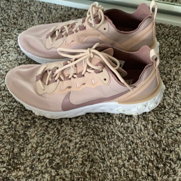 Nike React Sneakers - Picture 2 of 4